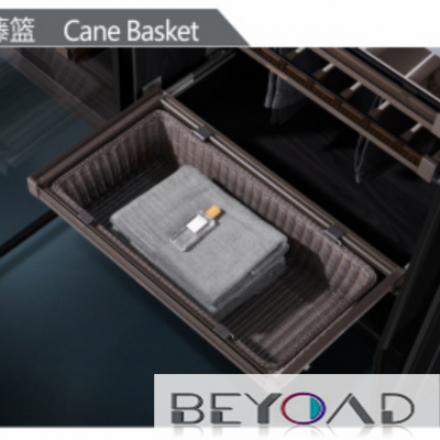 Cane basket for wardrobe 